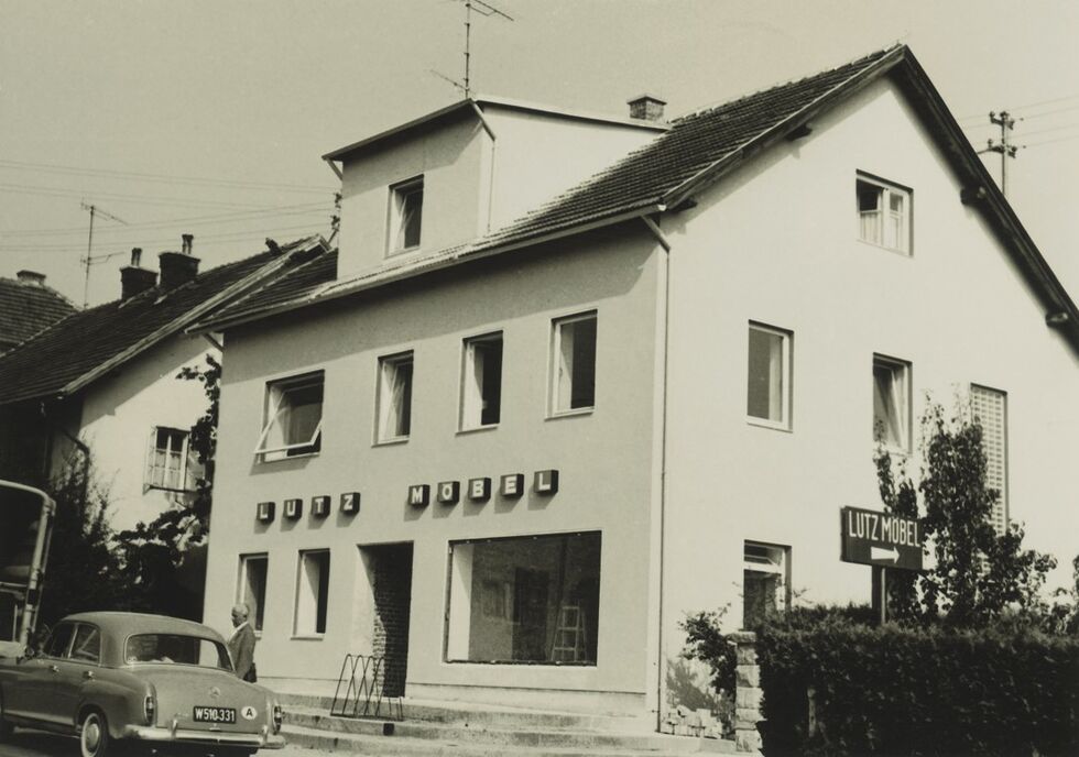 Möbel Lutz, 1945